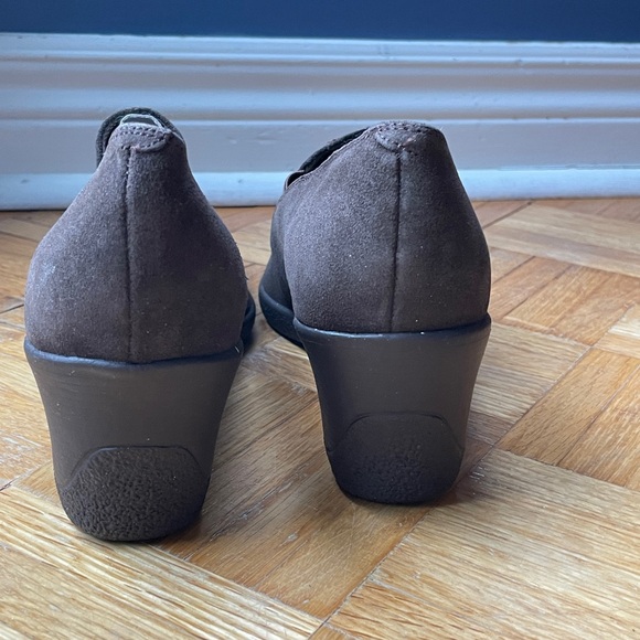 Brown Suede Cushion Walk Wedge Shoes - Picture 4 of 5